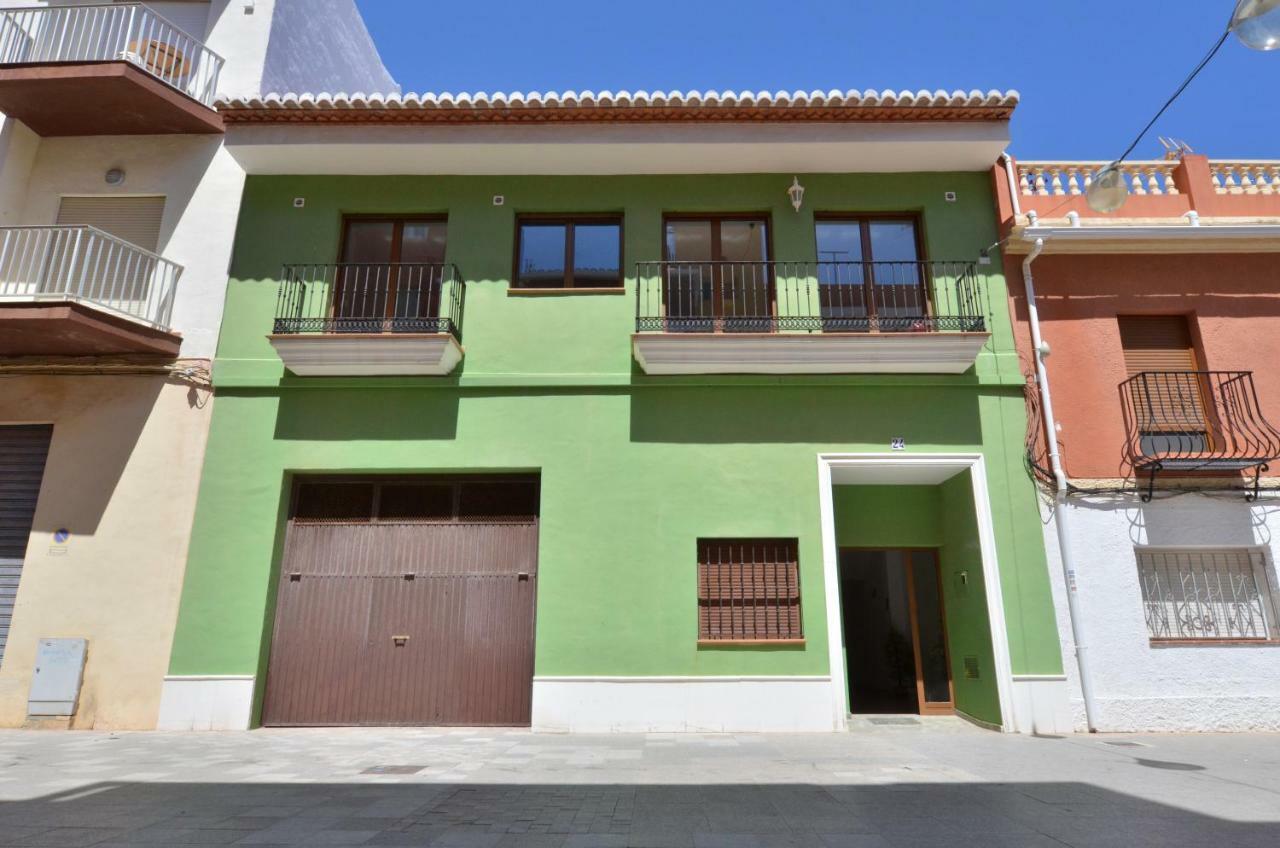 The Green Townhouse In Denia Centre By Nras المظهر الخارجي الصورة